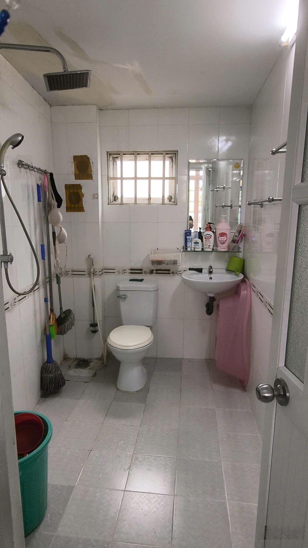 Bán nhà riêng hẻm đường 13 P Bình Trưng Tây Q2 gần khu chợ nhỏ (48m2) 5.9 tỷ Lh 0918481296