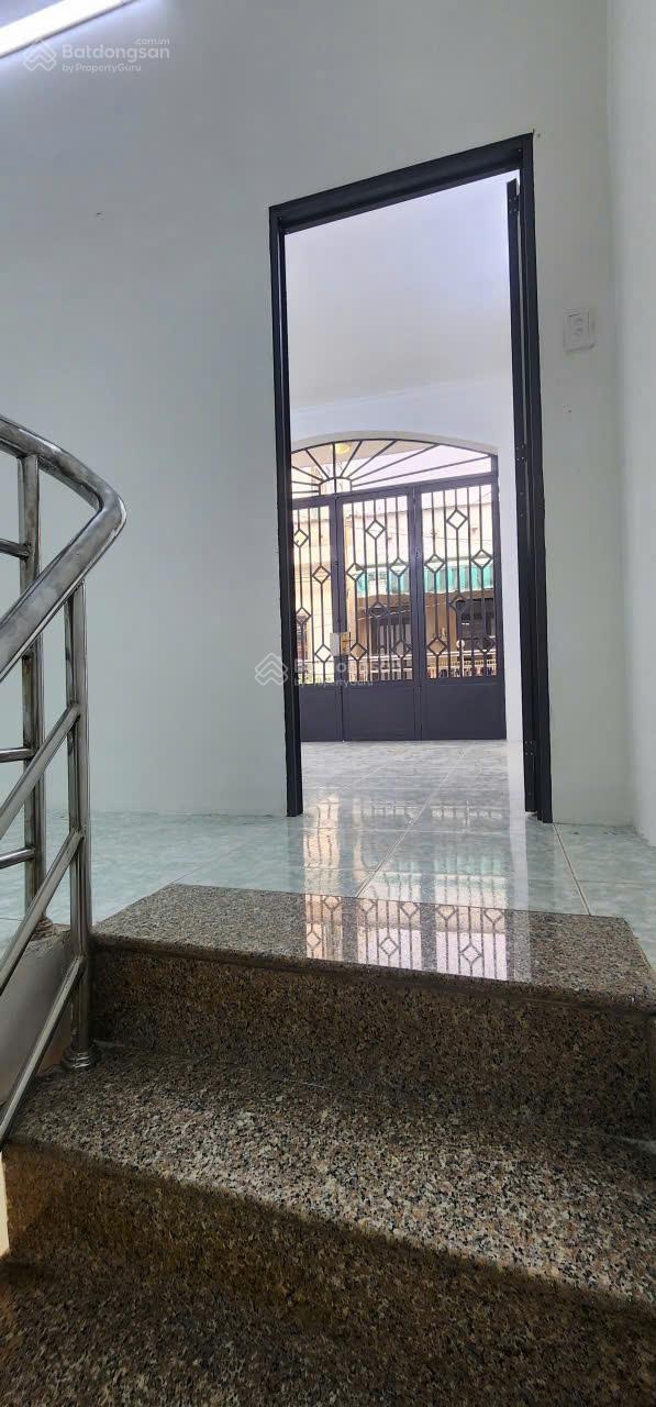 Bán nhà mới hẻm rộng 4m thông 154 Âu Dương Lân P3 Q8