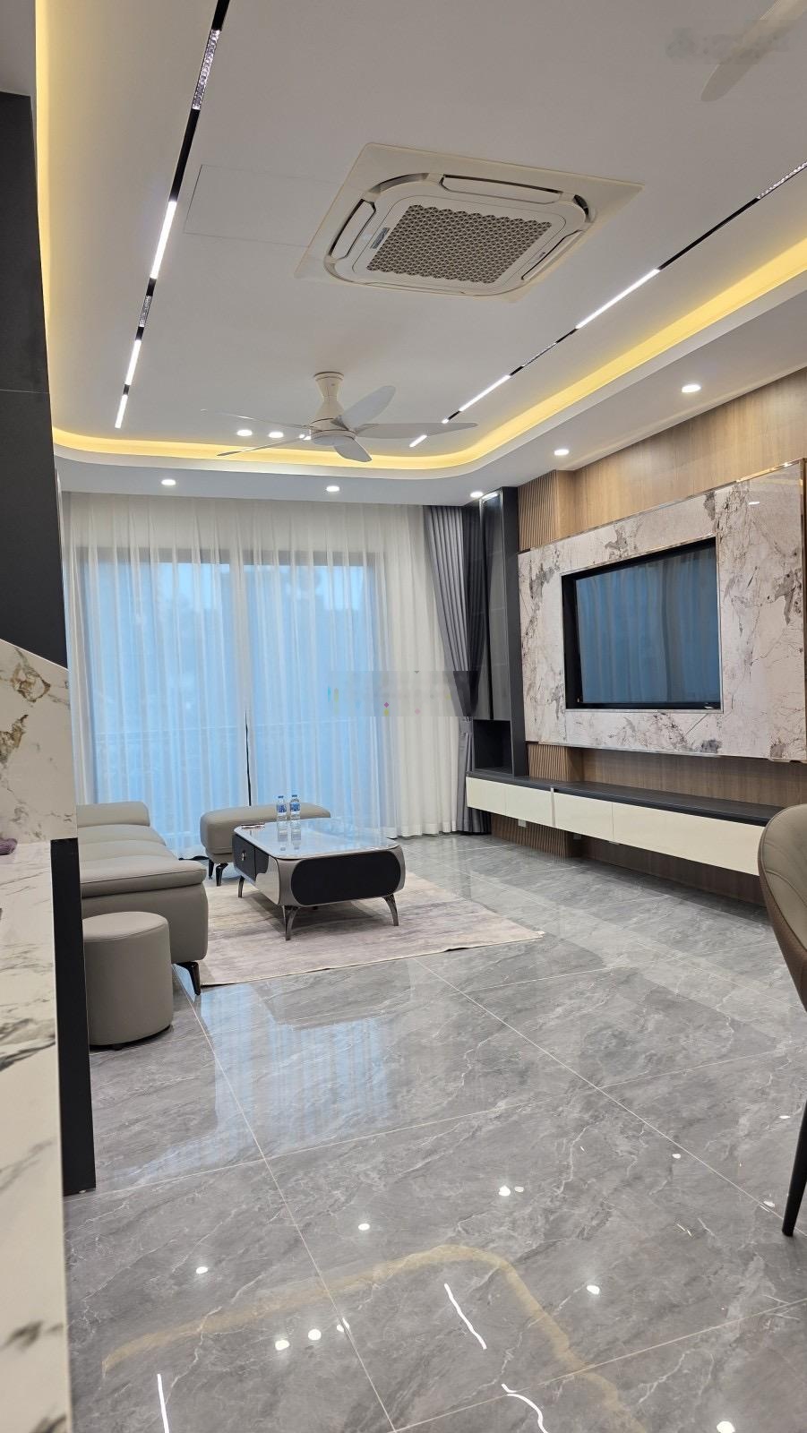 Bán nhà Đặng Thuỳ Trâm phân lô oto - oto vào nhà - 2 mặt thoáng sáng - ban công rộng