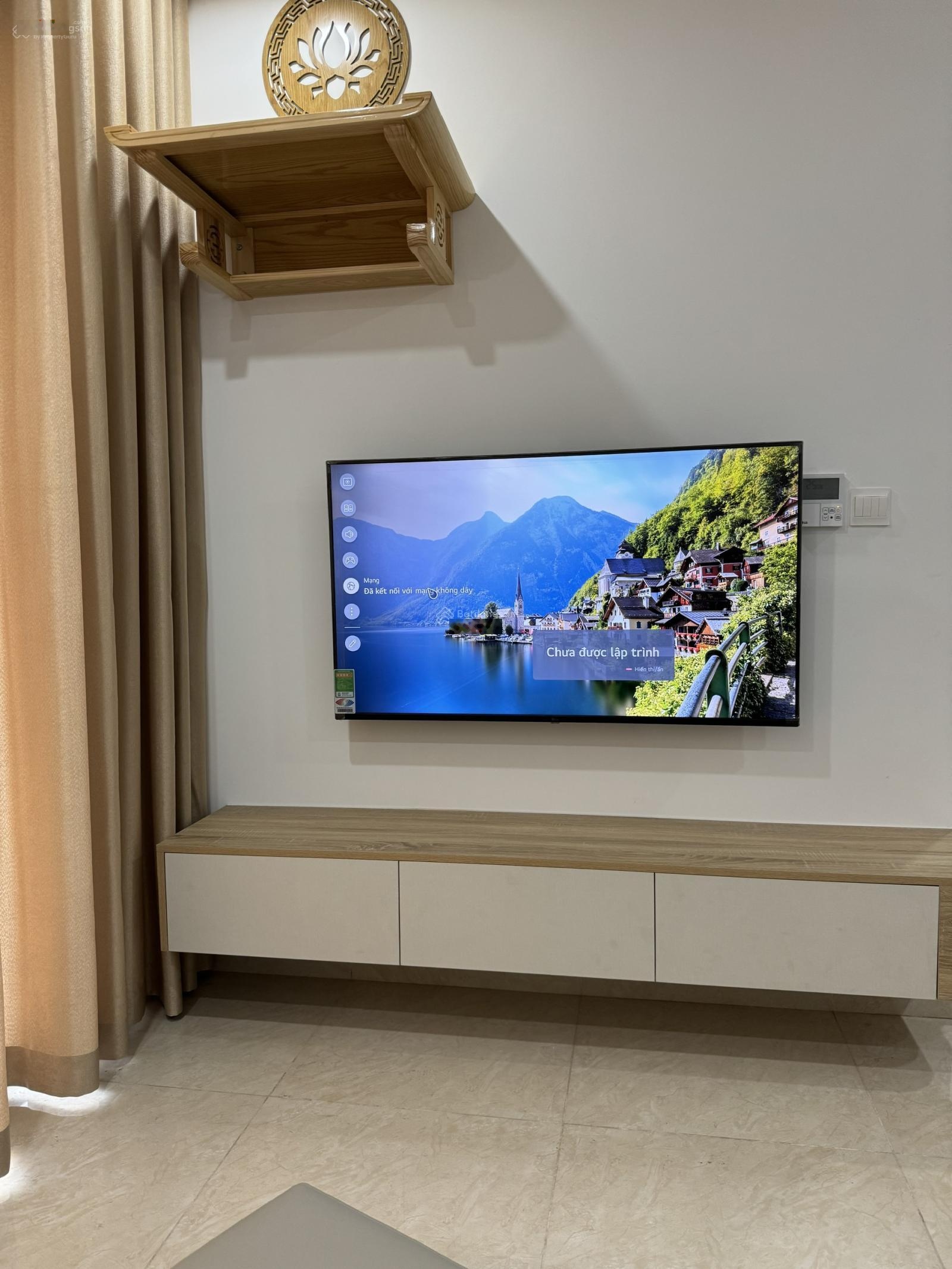 Cần bán căn 2PN - 2WC, ban công hướng Nam, giá 6,05 tỷ tầng đẹp - nhà mới sẵn giao dịch