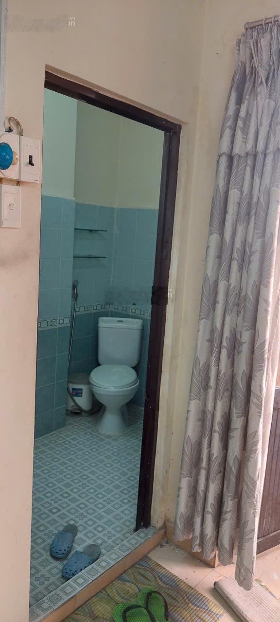 Cần cho thuê gấp chung cư Lô B5 Phường 3, Quận 4, diện tích 98m, cho thuê nhà đầy đủ nội thất.