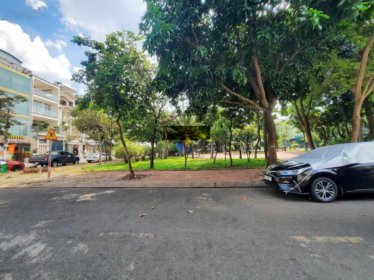 NGAY CÔNG VIÊN !!! Đất Đẹp khu Tên Lửa 4 x 21,3m xây 3,5 tấm - SAU LƯNG CHUNG CƯ MOONLIGHT