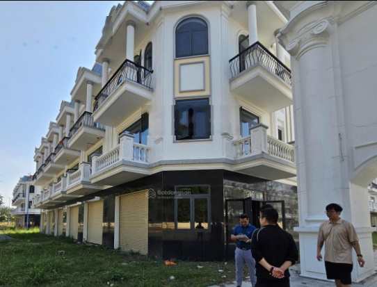 Nhà mặt phố chuyên gia Bàu Bàng