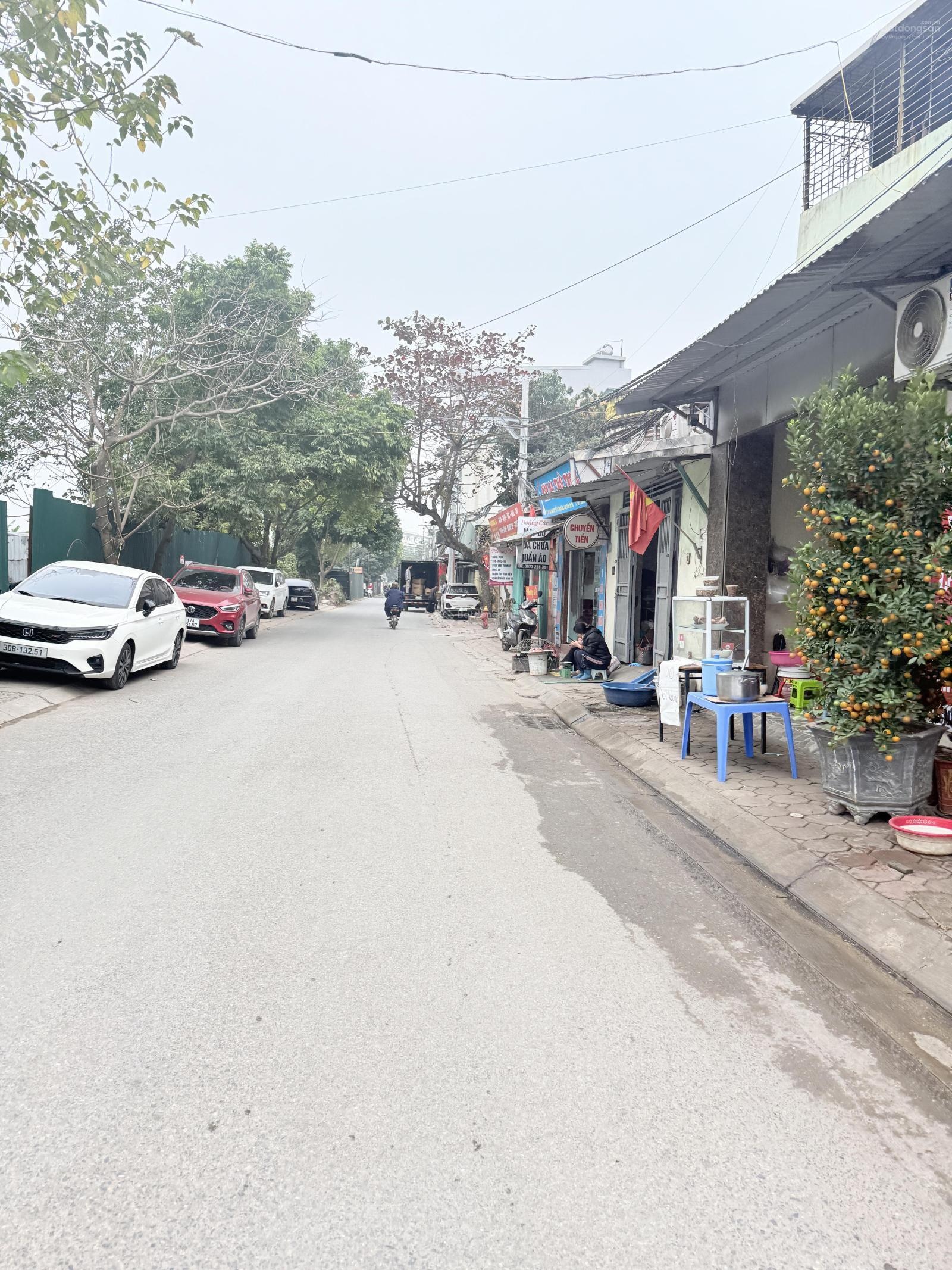 Bán đất Thạch Bàn phố Ngọc Trì | 61.2m2 | MT 4m | Ngõ ô tô | Giá 9 tỷ rất hiếm