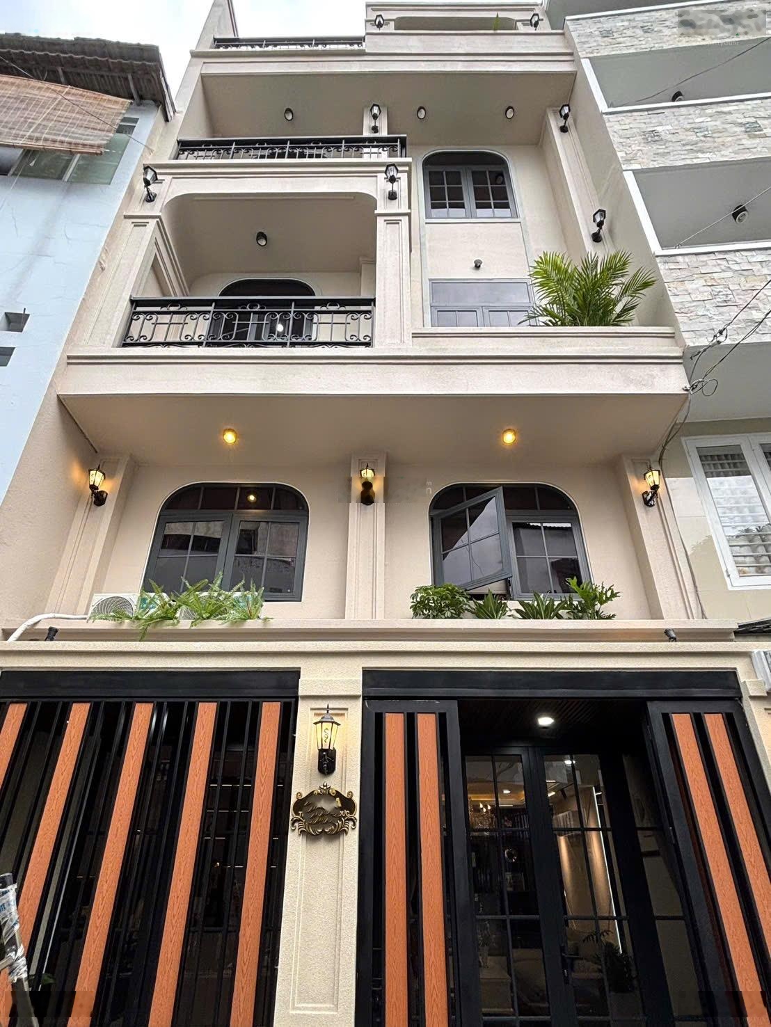 Hẻm xe hơi thích quảng đức phú nhuận - sát mặt tiền - 5 tầng sân thượng 39m2 - 8.75 tỷ tl