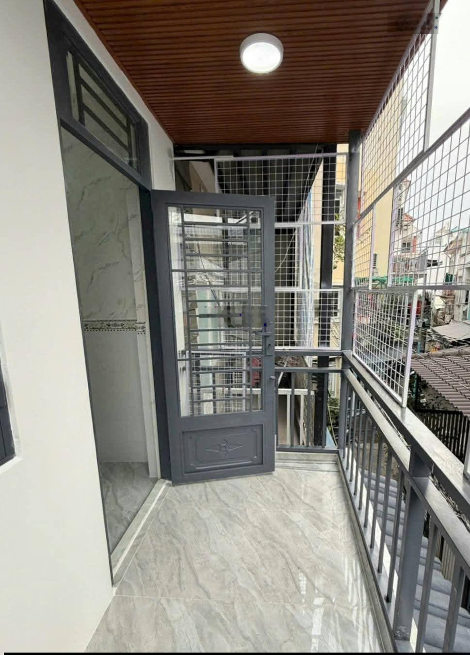 Nhà 1/ Đường Nguyễn Tri Phương Quận 10