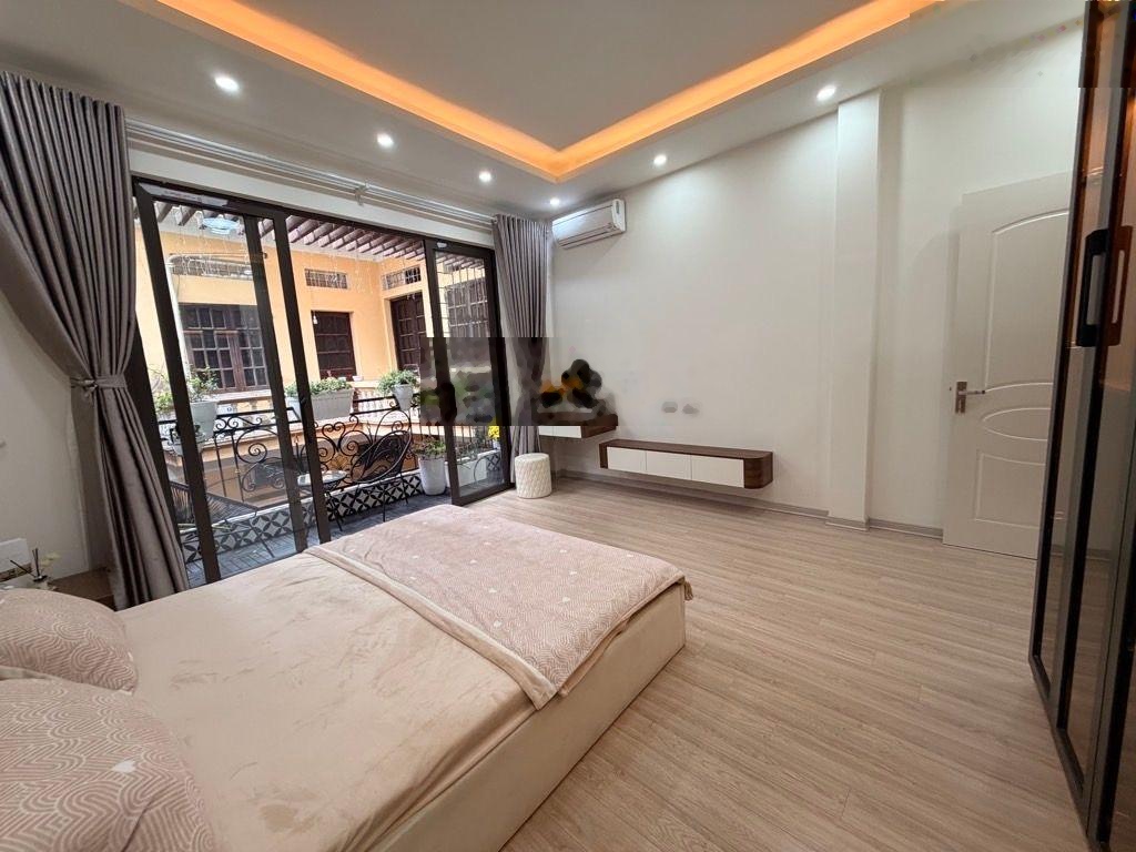 Ba đình an sinh đỉnh gần phố mặt tiền rộng