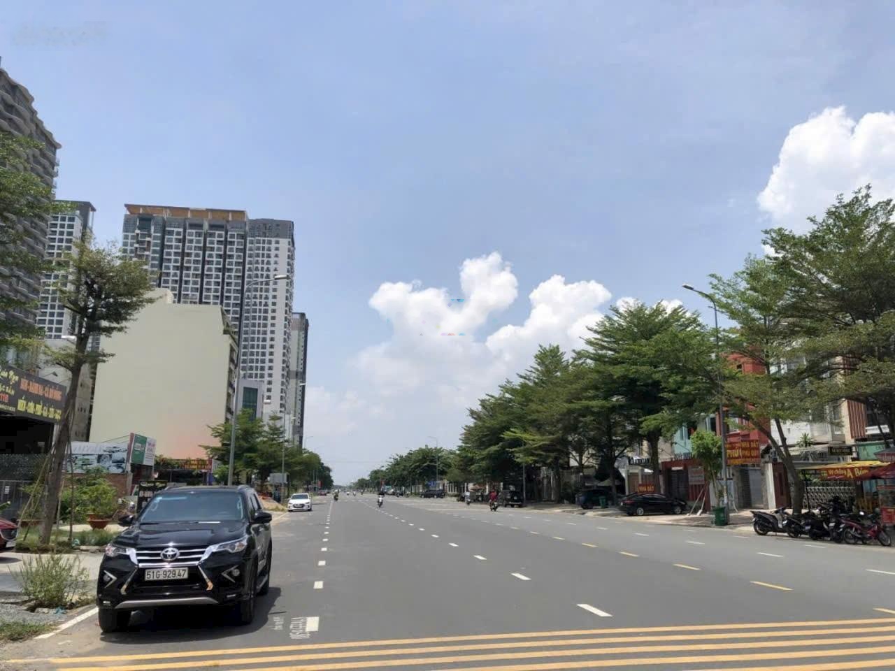 Hàng Ngộp. Siêu Rẻ. Đất Mặt Tiền Đường Trương Văn Bang. Thạnh Mỹ Lợi. Quận 2.