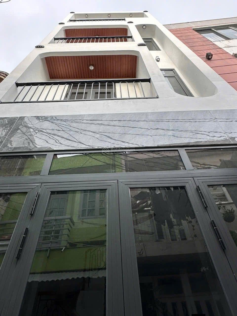 Nhà tại Ds59 P14 Gò Vấp, với 4pn 3wc tiện dọn về ở ngay, gần chợ, trường học