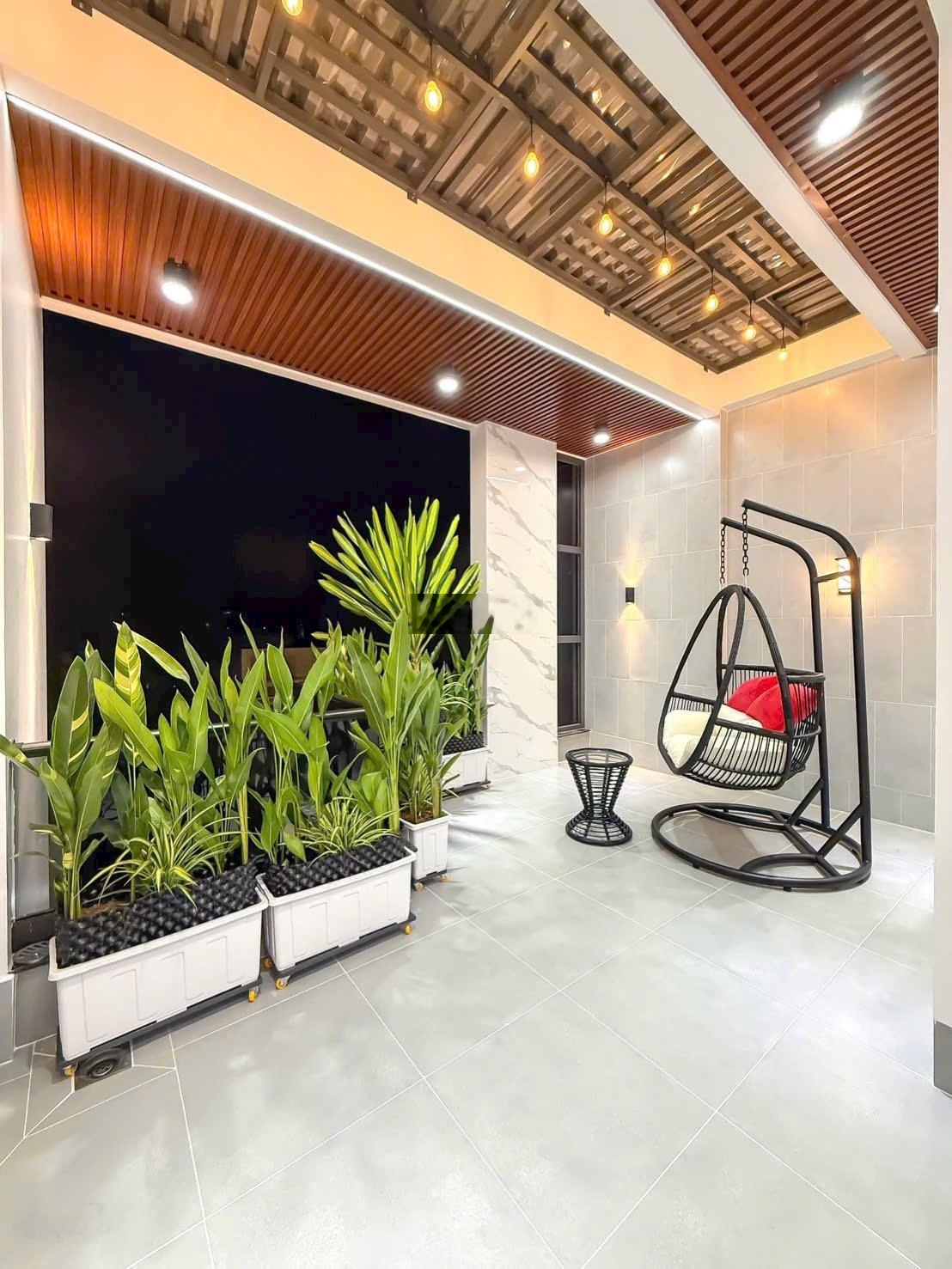 Nhà mới đường D25 khu Hồng Loan, Cần Thơ lộ 20m full nội thất - 6 tỷ 350 triệu (Thương lượng)