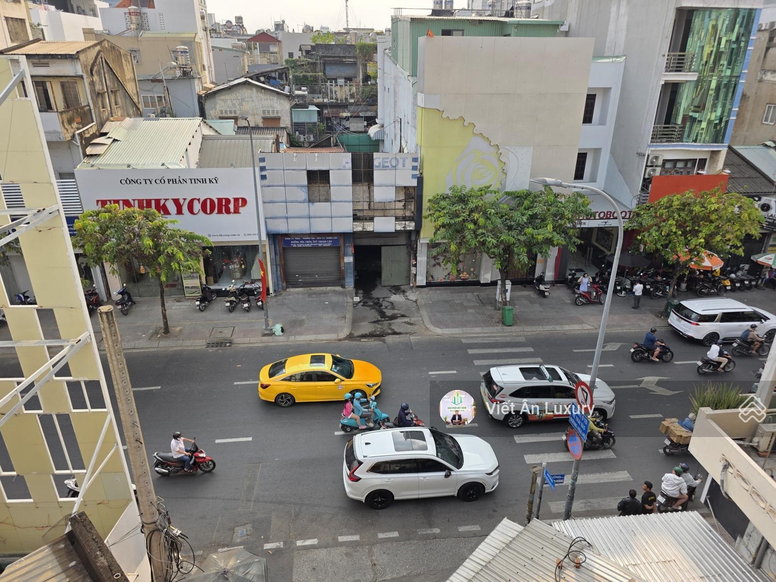 Siêu phẩm dòng tiền 1 TỶ/năm. Mặt tiền Đinh tiên hoàng, Quận 1 - Full nội thất PCCC. Giá 19.8 tỷ