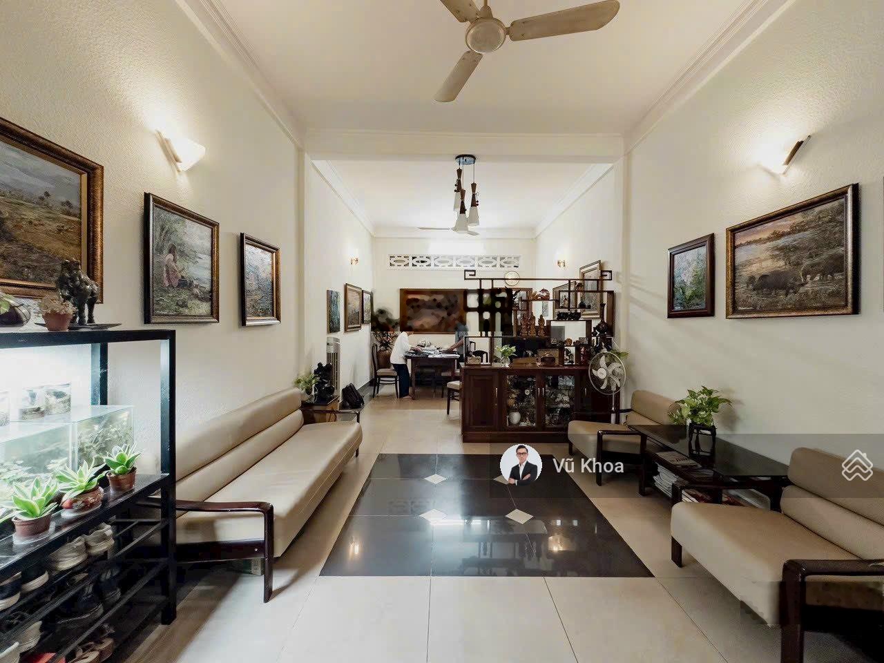 Gấp bán trong tháng! Khu Trần Quang Khải, Tân Định, Q1 - DT:4x25m, CN 90m2 (XD: 5 tầng) Chỉ 16,5 tỷ