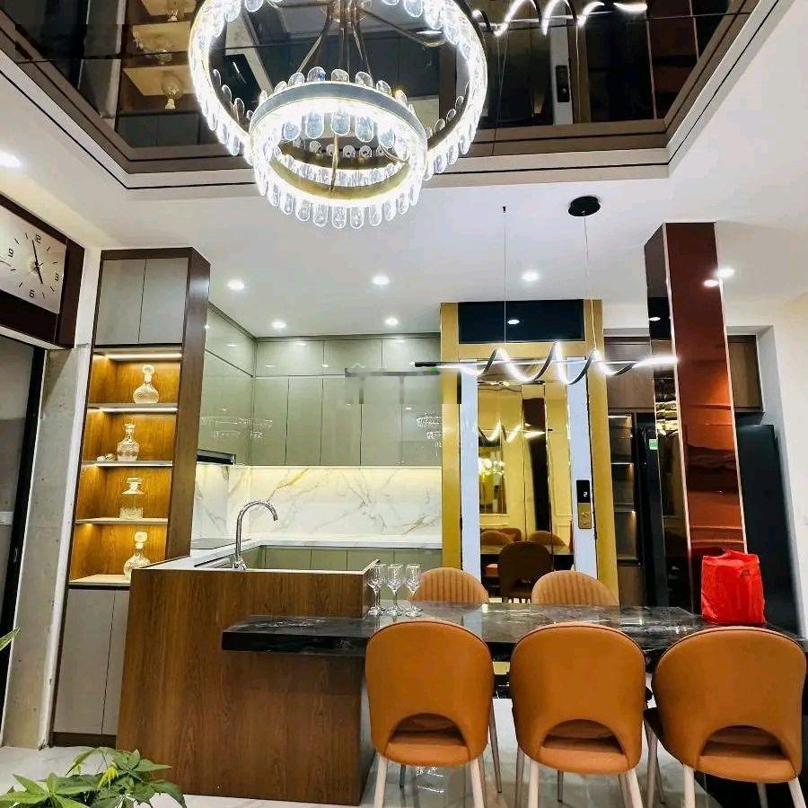 Hồ Tùng Mậu 40m mặt ngõ - 7 tầng thang máy - gara ô tô - 15 tỉ