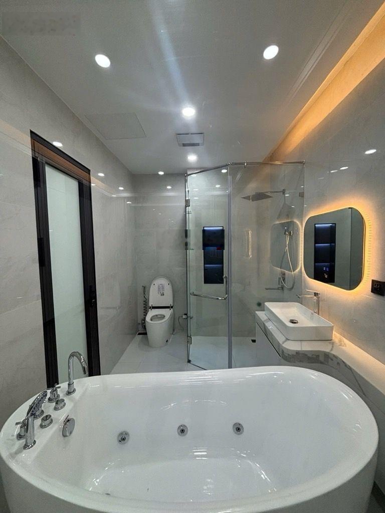 Bán nhà ngọc thụy - 65m x 7 tầng - thang máy - gara - đường ô tô tránh dừng đỗ- 24.8 tỷ