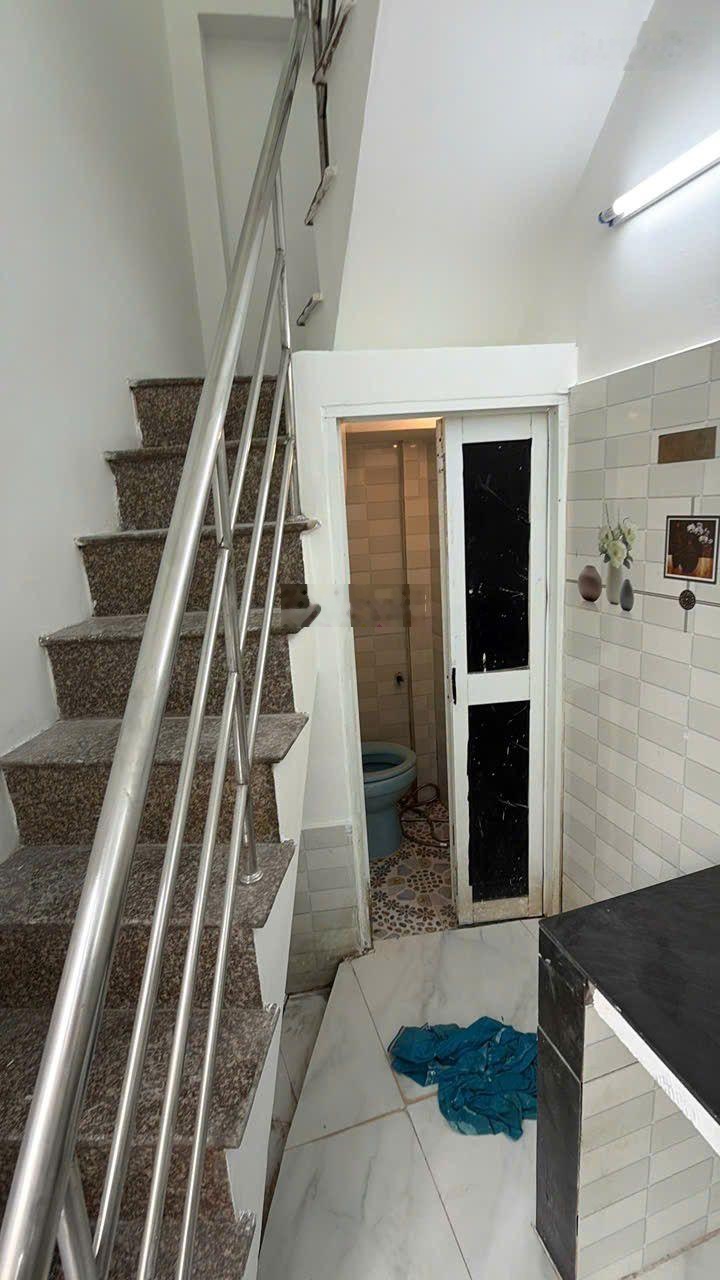 Nhà hẻm 166 lưu Hữu Phước p15 q8. 2,7x7. 1 lầu 2pn 1wc. Sổ hồng riêng giá 1tỷ730 TL