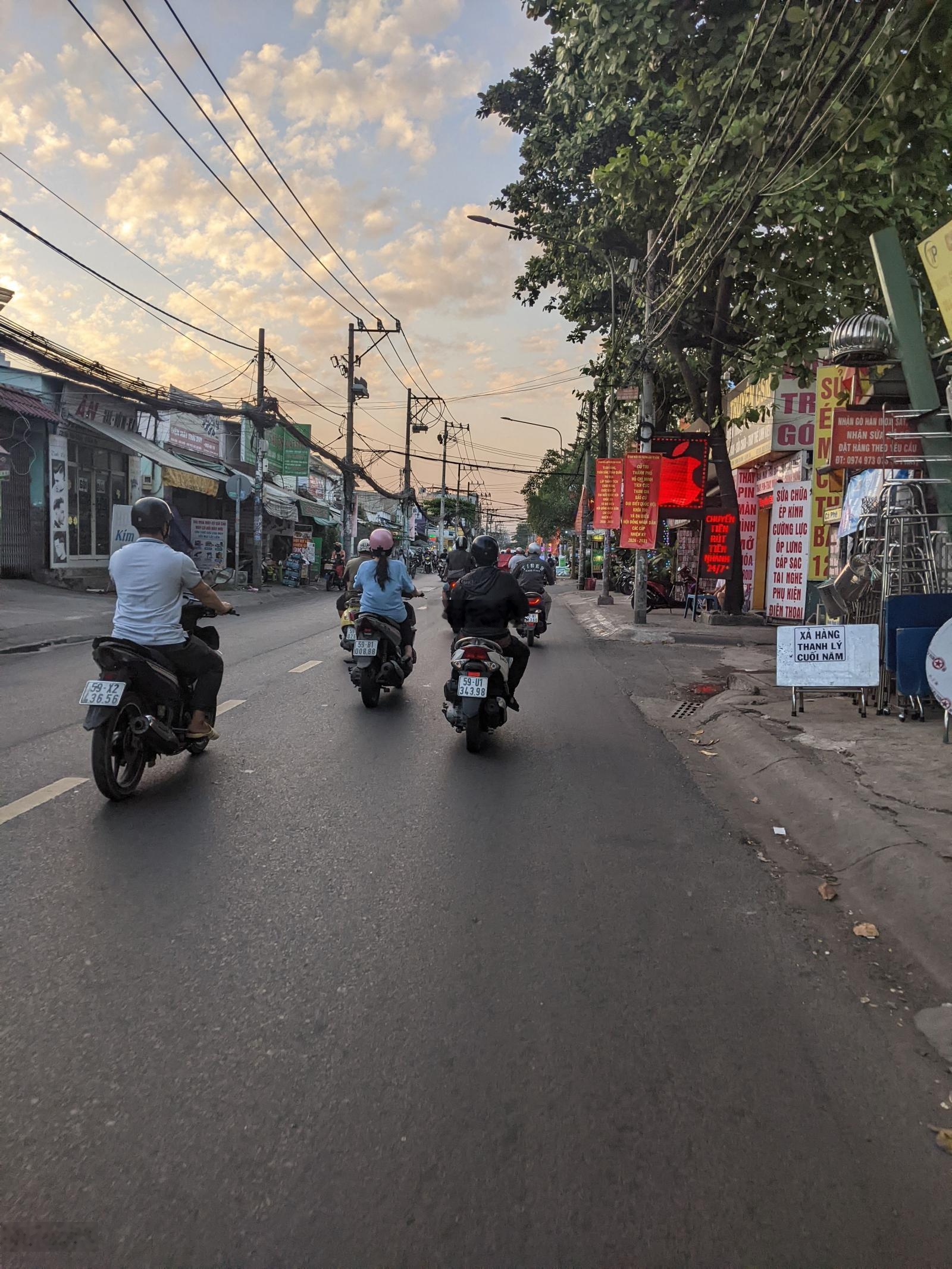 Bán nhà hẻm ôtô - 5 tầng - q3 - nở hậu - gần 3/2 - nhỉnh 8 tỷ