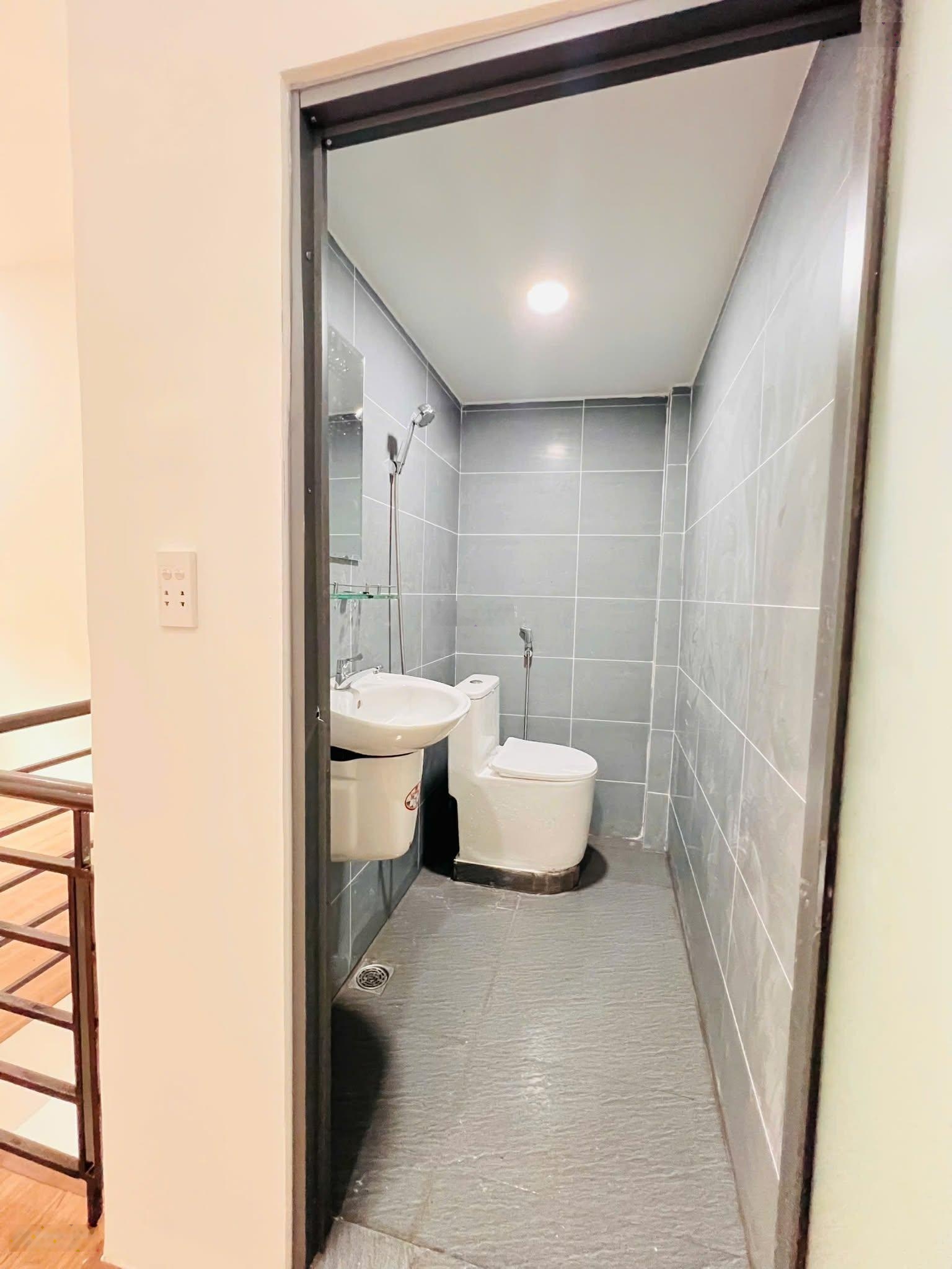 Cần bán nhà tây thạnh, tân phú