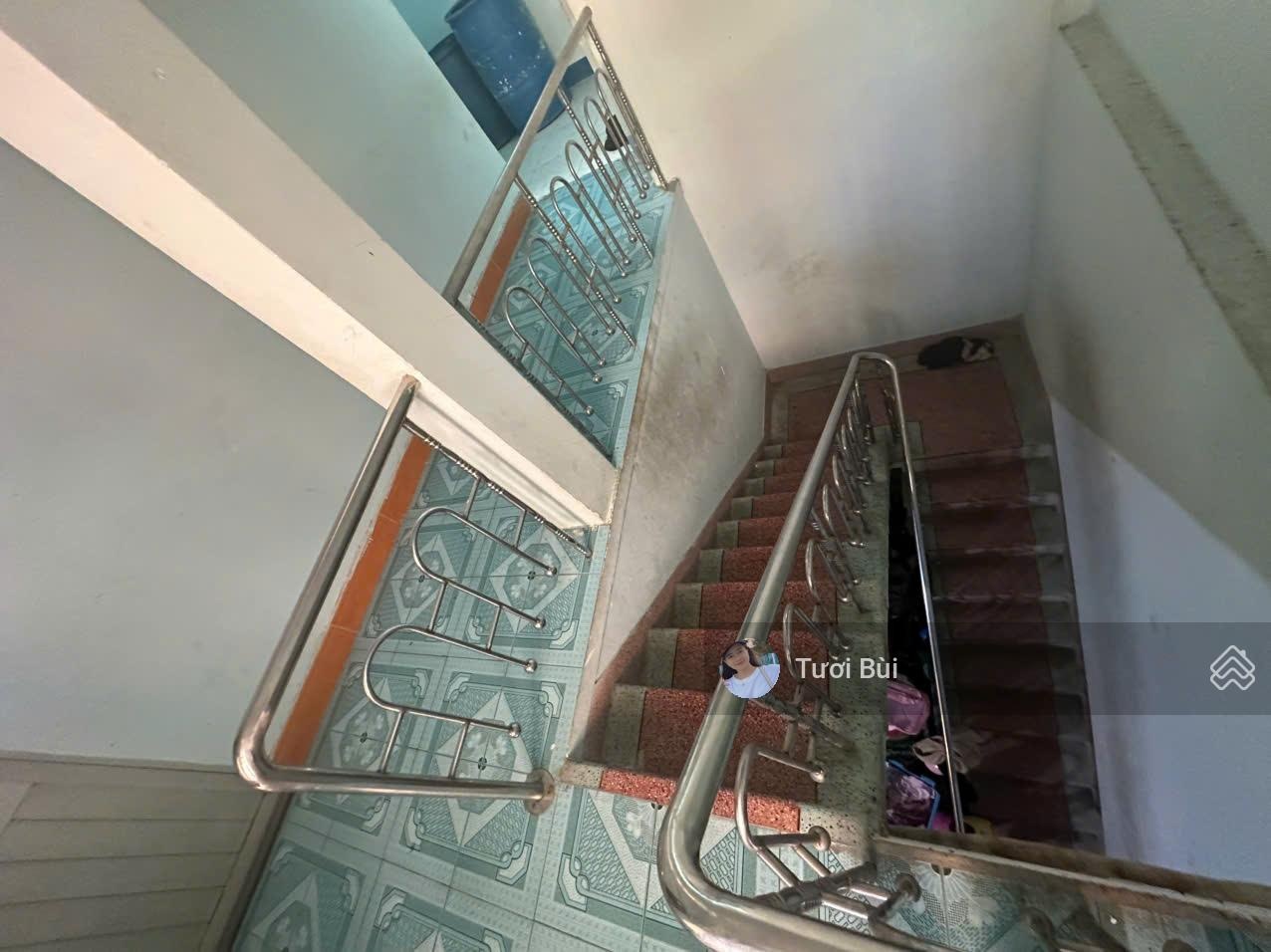 Hạ 500 triệu còn 4 tỷ bán trước tết nhà cách đường Trần Phú 50m, gần cảng Vinpearl, sổ vuông đẹp