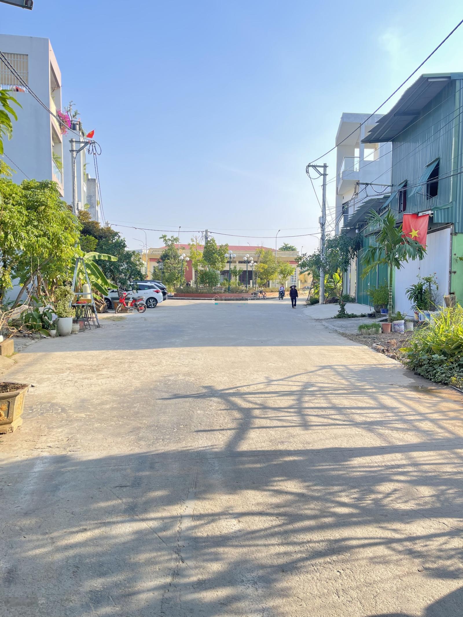 [ họp chợ] bán đất dịch vụ lại yên - đất phân lô - ô tô phi vèo vèo - 150m2 - chỉ nhỉnh 90tr/1m2