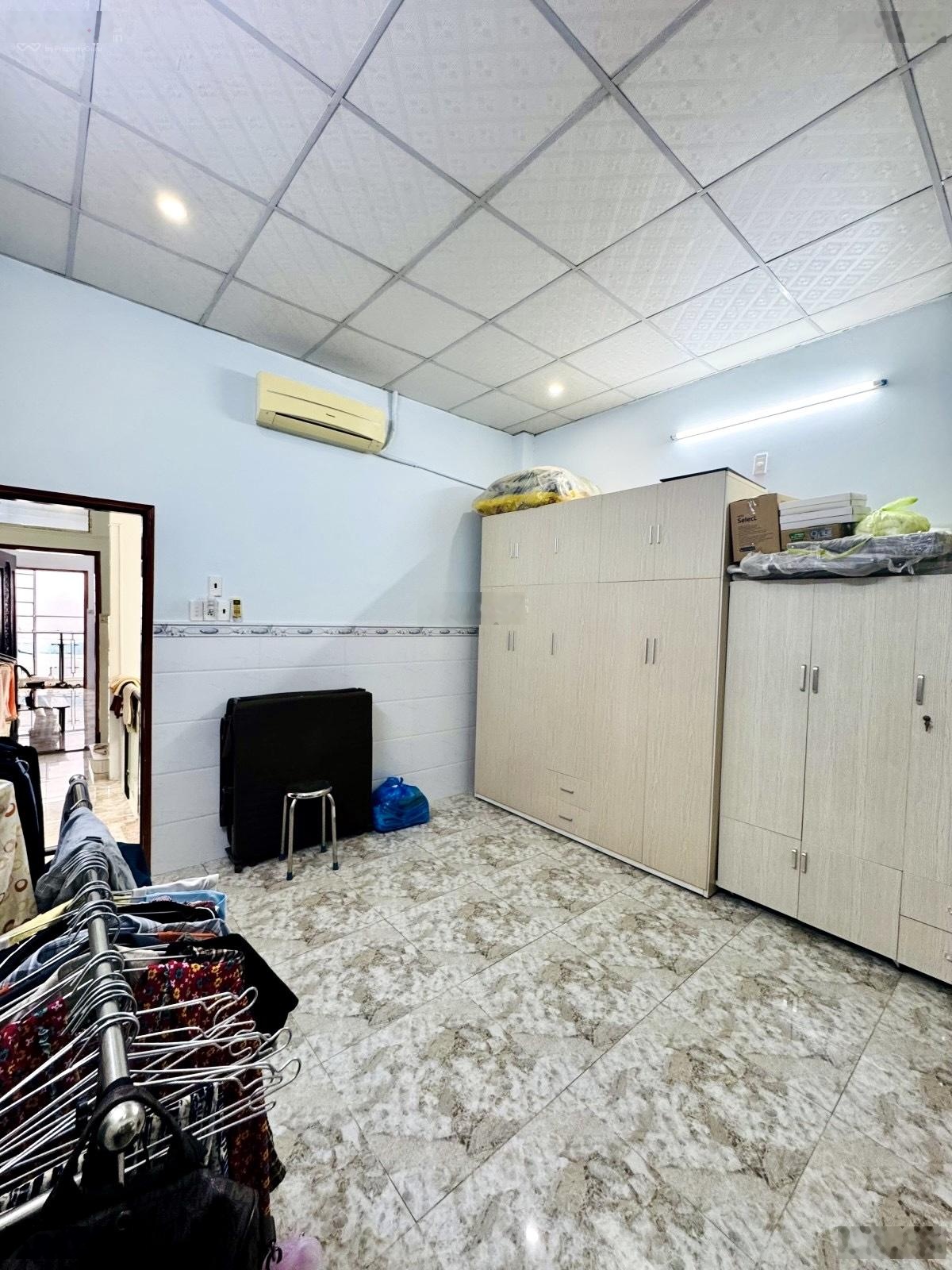 Nhà Đẹp Không Lộ Giới Không Quy Hoạch 56m2 Ngang 4.3m Nhỉnh 5 Tỷ Ngay Tân Phú