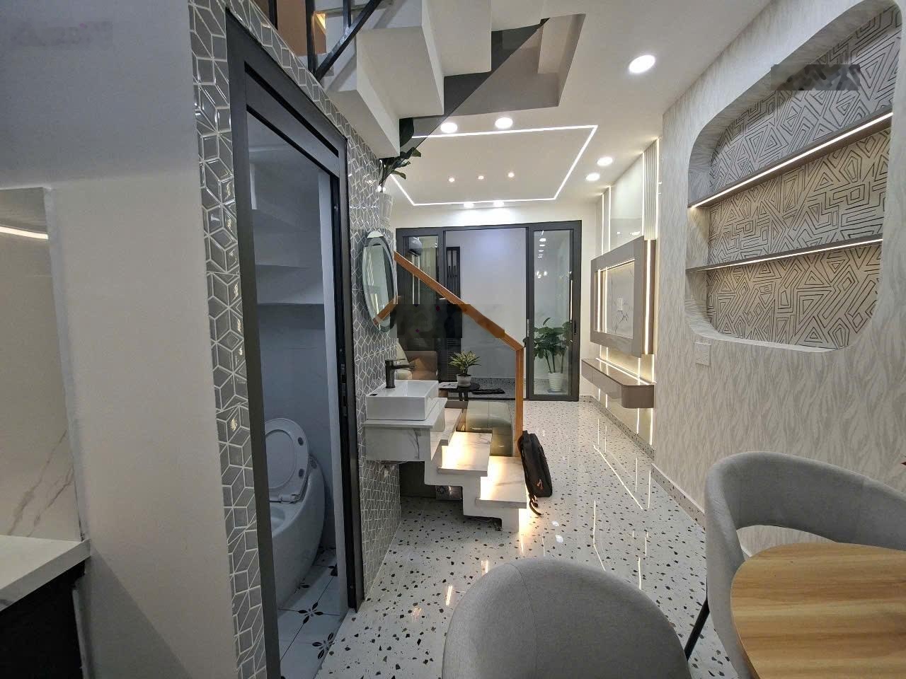 Nhà mới đón Tết - Nguyễn Văn công - 24m2 - 3 tầng BTCT - Hẻm thông thoáng - Chỉ 3.88 Tỷ còn TL