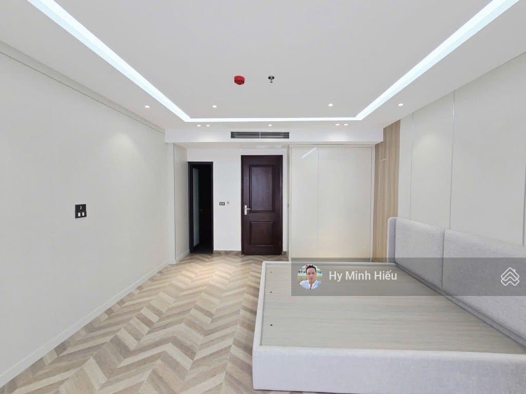 Bán Nhà Trung Kính - 8T Thang Máy - Ôtô Tránh - Ngõ Thông-65m x MT 4,5m - Giá 32.8 Tỷ