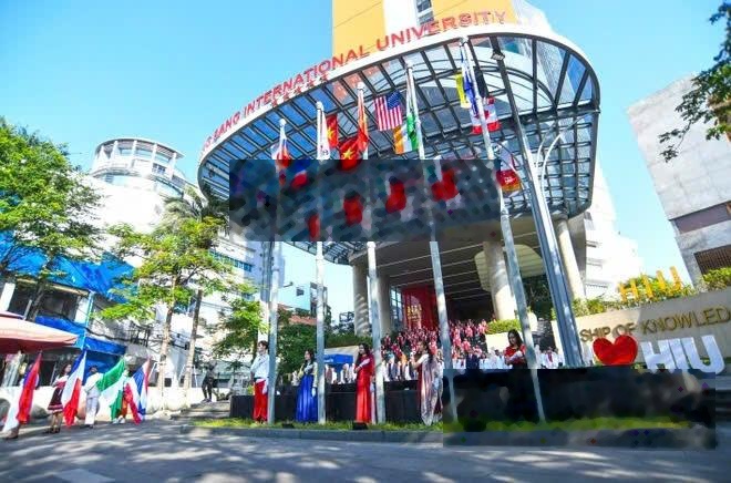 Ngộp giảm "14 Tỷ giảm về 11.6 tỷ" (Chỉ 115tr/m2) - Bán nhanh CHDV 4 tầng 100m2 - Ngay ĐH Hồng Bàng