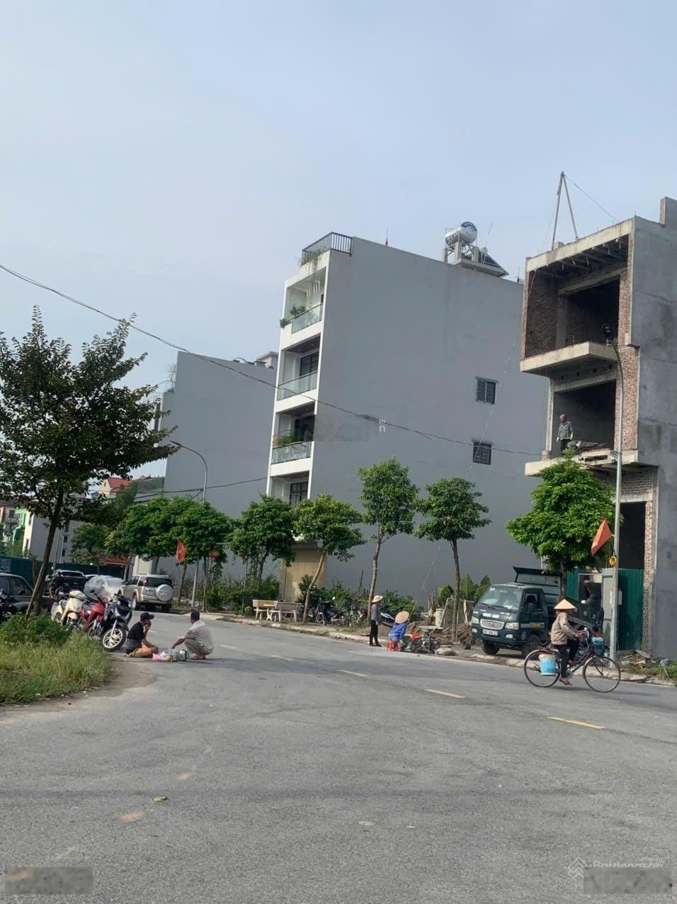 Siêu hiếm tại khu X2. Chợ Lắp Ghép Đông Anh. Bán đất 80m2 đấu giá