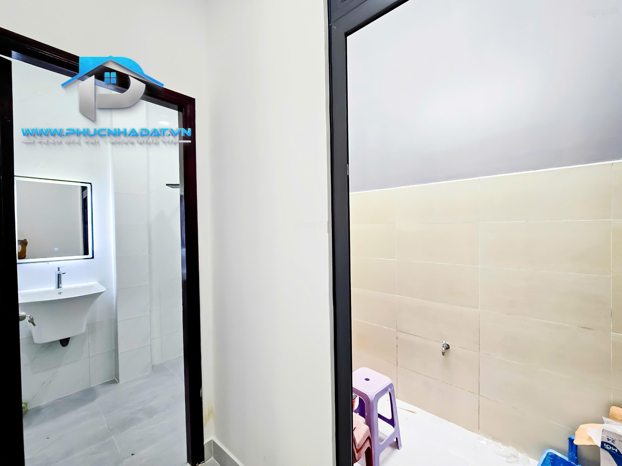 Nhà mới đẹp hiện đại đầy đủ nội thất sang trọng vào ở ngay Phú Mỹ Quận 7 - Giá 7.45 tỷ, 4x16m