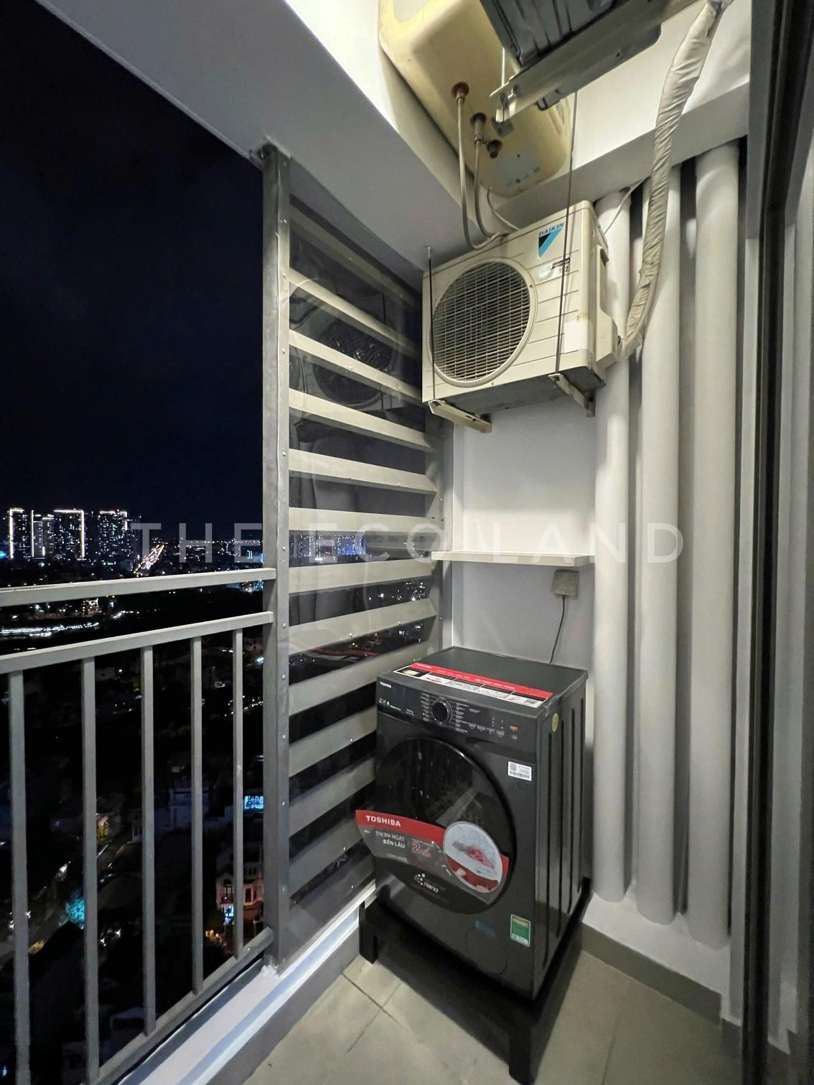 Chuyên cho thuê căn hộ 1,2,3 phòng ngủ đầy đủ nội thất đẹp lầu cao view sông LH: 0776274555