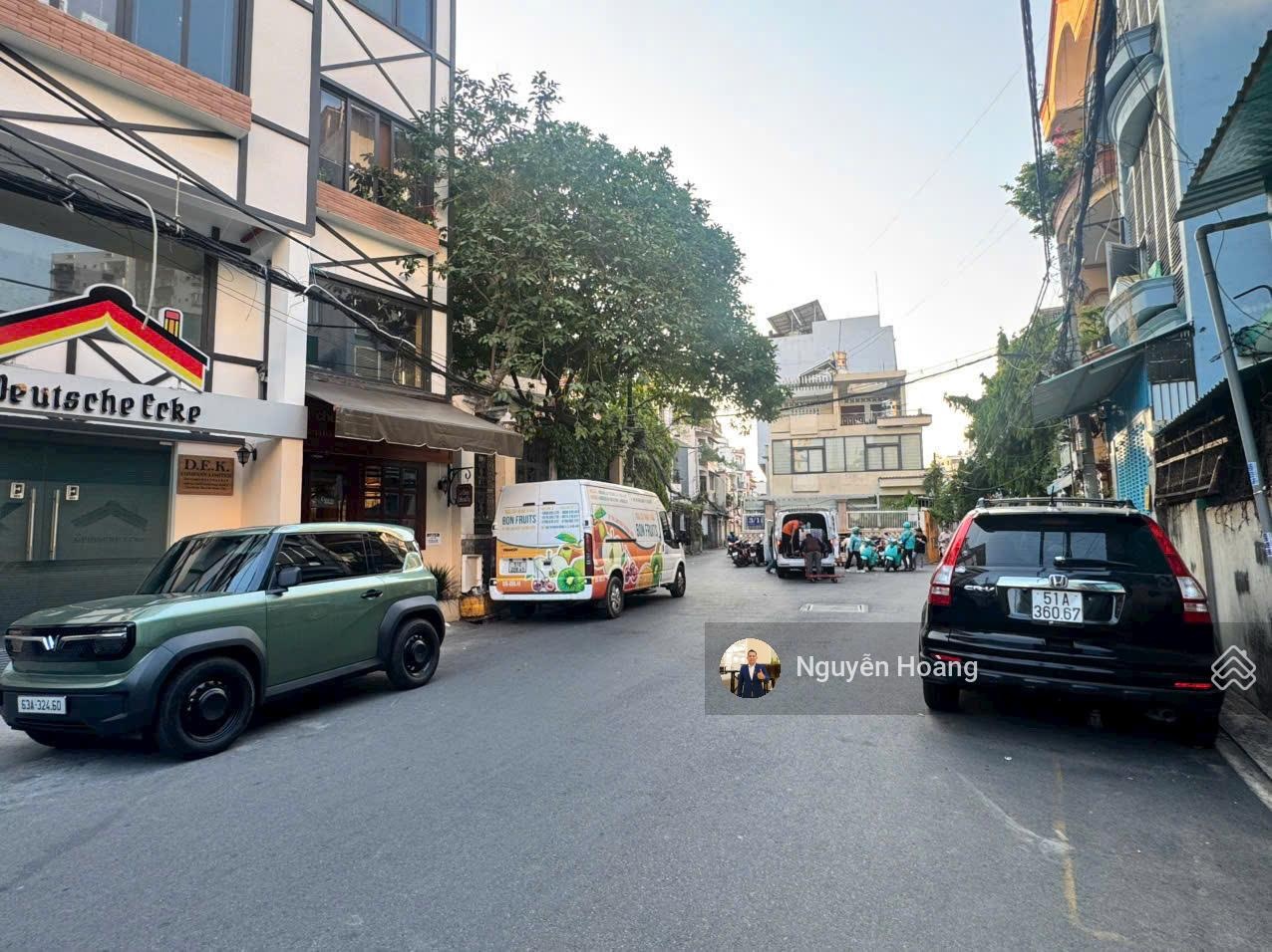 Vị Trí đắc địa! Chỉ 300 triệu/m2 Mặt tiền Đinh Công Tráng, Q1. DT: 4.5 x 20m, 3 tầng. Giá 27 tỷ TL