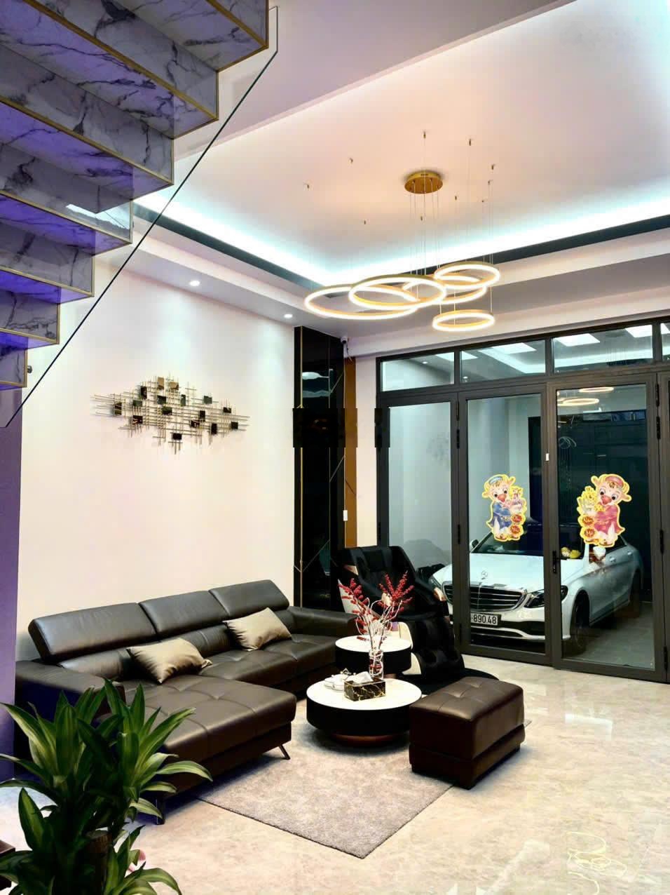 FULL NỘI THẤT !!! Cực Đẹp ở liền khu Tên Lửa 5 x 18m 4 tầng - ĐANG CÓ HĐ thuê 25tr/ tháng