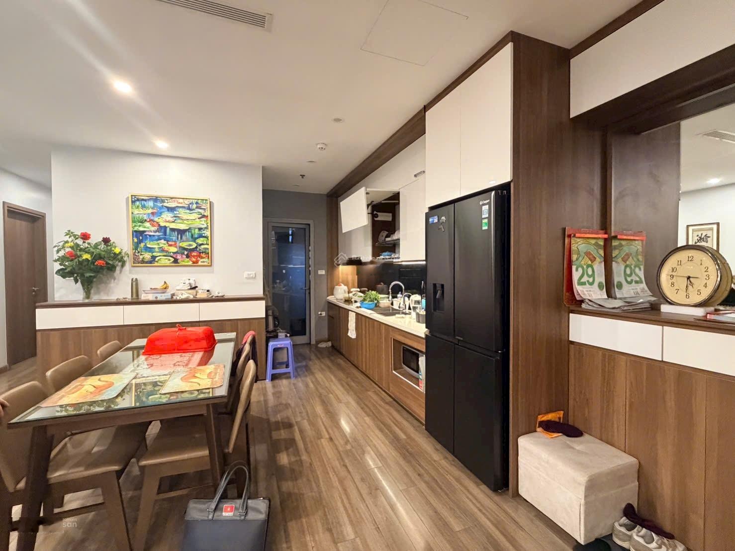 Bán gấp căn hộ 54m2, Mon City- 2PN, 2WC, đầy đủ nội thất. LH 0987635102