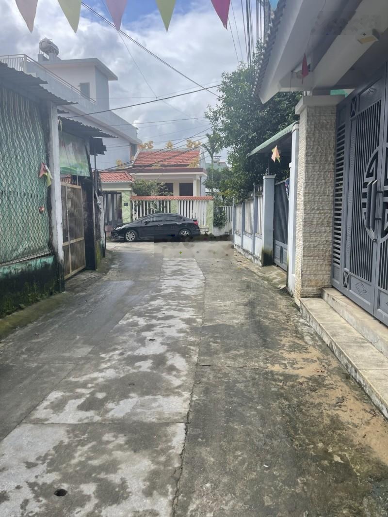 Lô góc diện tích lớn - Vị trí trung tâm - Gần đại học Bách Khoa- Giá chỉ 2,45 tỷ- Hàng hiếm đầu tư