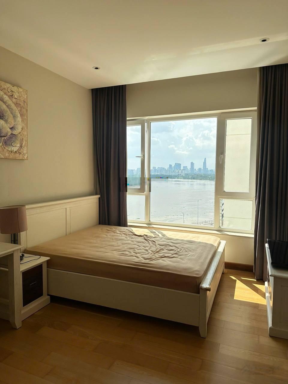 Siêu rẻ - trống sẵn căn 2pn view sông sài gòn- 109m2 - 31 triệu - full nội thất - đảo kim cương
