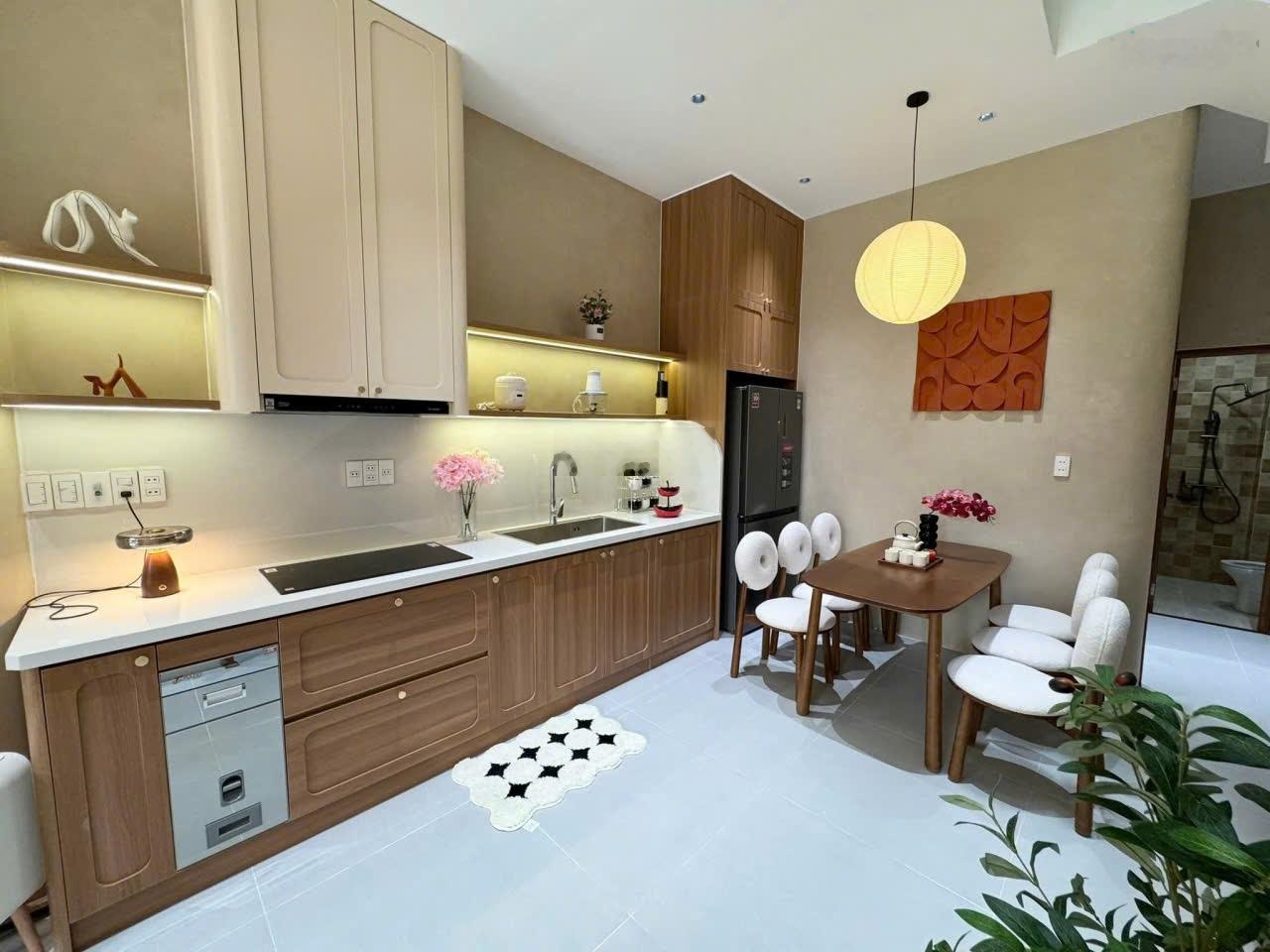 Chính chủ bán nhà 3 tầng mới xây kiệt Tôn Đức Thắng. LH 0943202806 Sắc Nguyễn