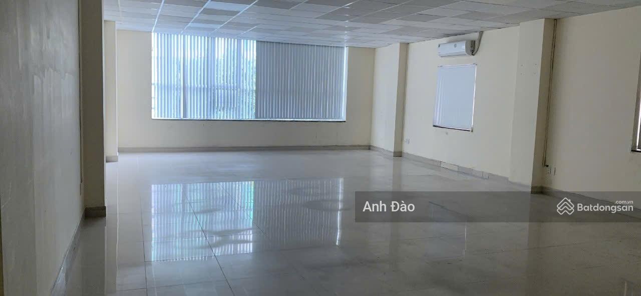 Tòa nhà vị trí trung tâm Quận 3 ngay tuyến đường hot Võ Văn Tần - DT: 9x36m