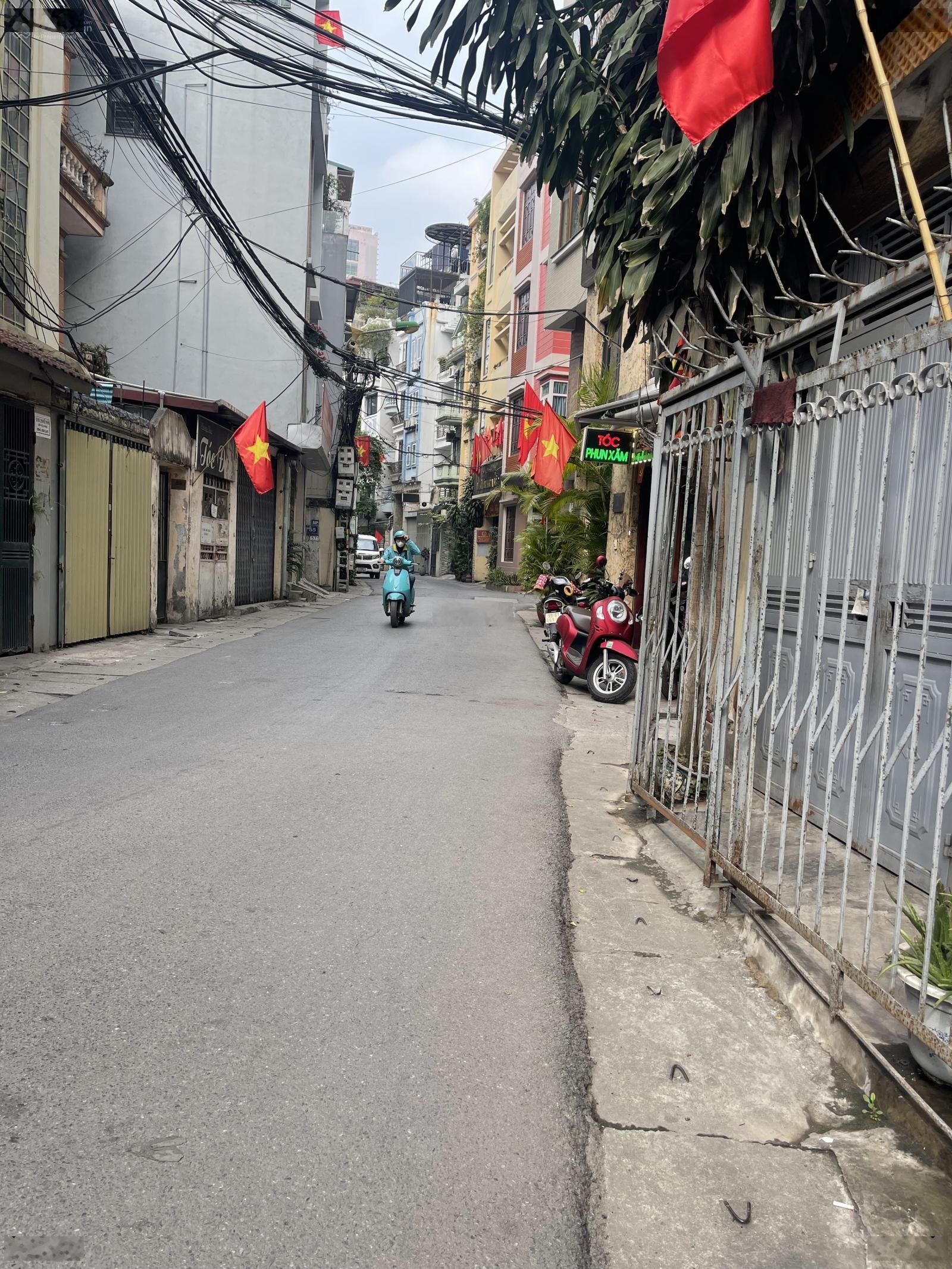 Bán nhà Phố Yên Lạc Kim Ngưu 35M2 5tầng 14,9tỷ mặt phố vỉa hè ô tô tránh kinh doanh đỉnh