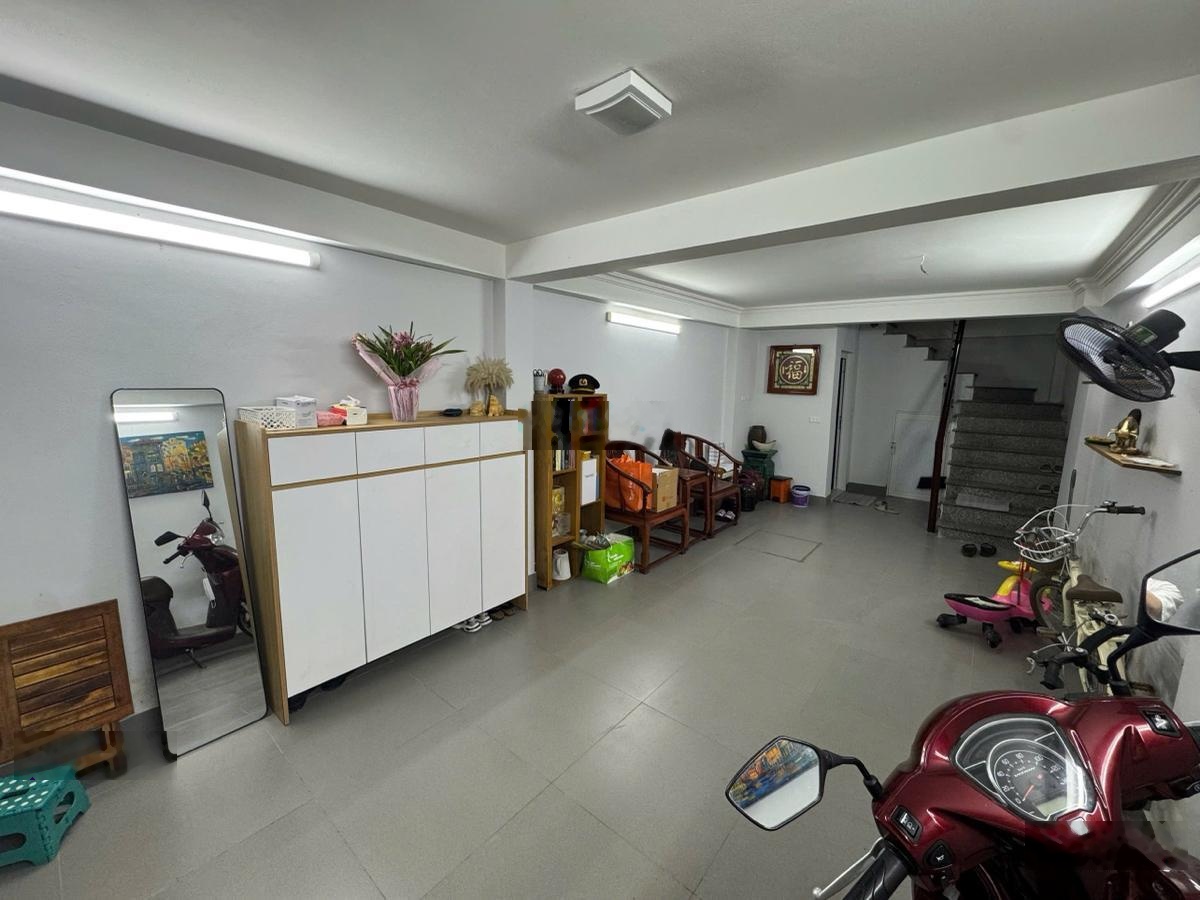 Nhà đẹp đón tết ngõ thông 6 tầng sát phố 39m2, chỉ hơn 8 tỷ ở Văn Quán, Hà Đông,