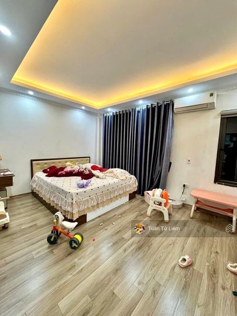 chủ bán gấp nhà cầu diễn,gara ô tô ,ngõ thông kinh doanh,trước nhà ô tô tránh,sổ riêng