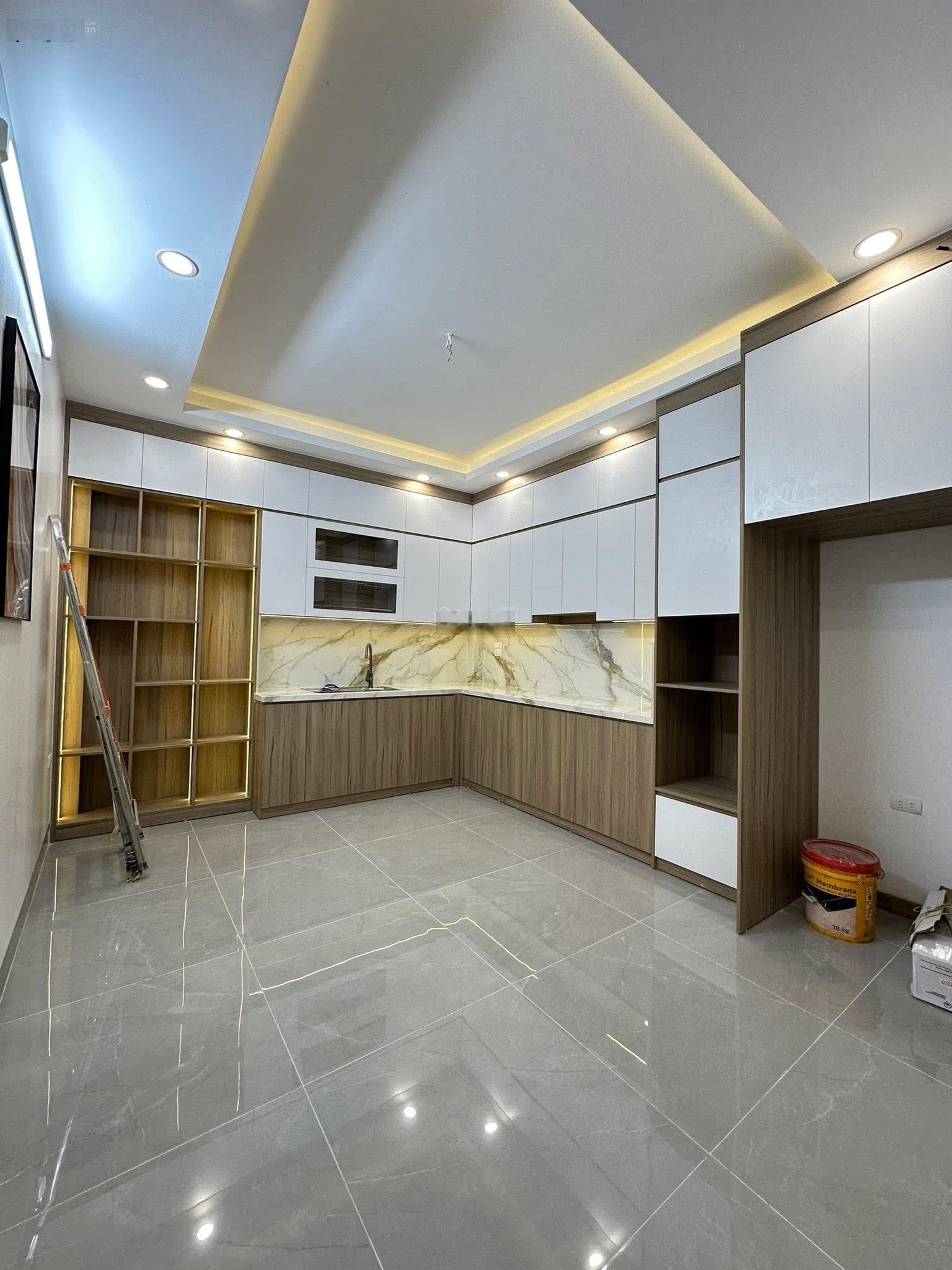 Phải nhanh, Lạc Long Quân, nhà đẹp, 2 thoáng, ngõ thông ô tô, 20m ra phố, Võ Chí Công, Tây Hồ