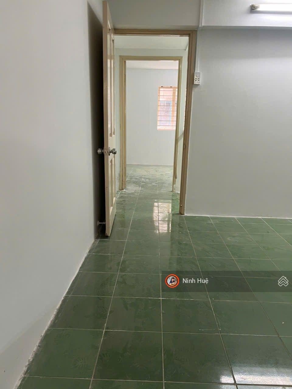 Tân Bình shophouse CC Gò Dầu 80m2 1trệt 1lầu DTSD 160m SHR giá 4,5 tỷ