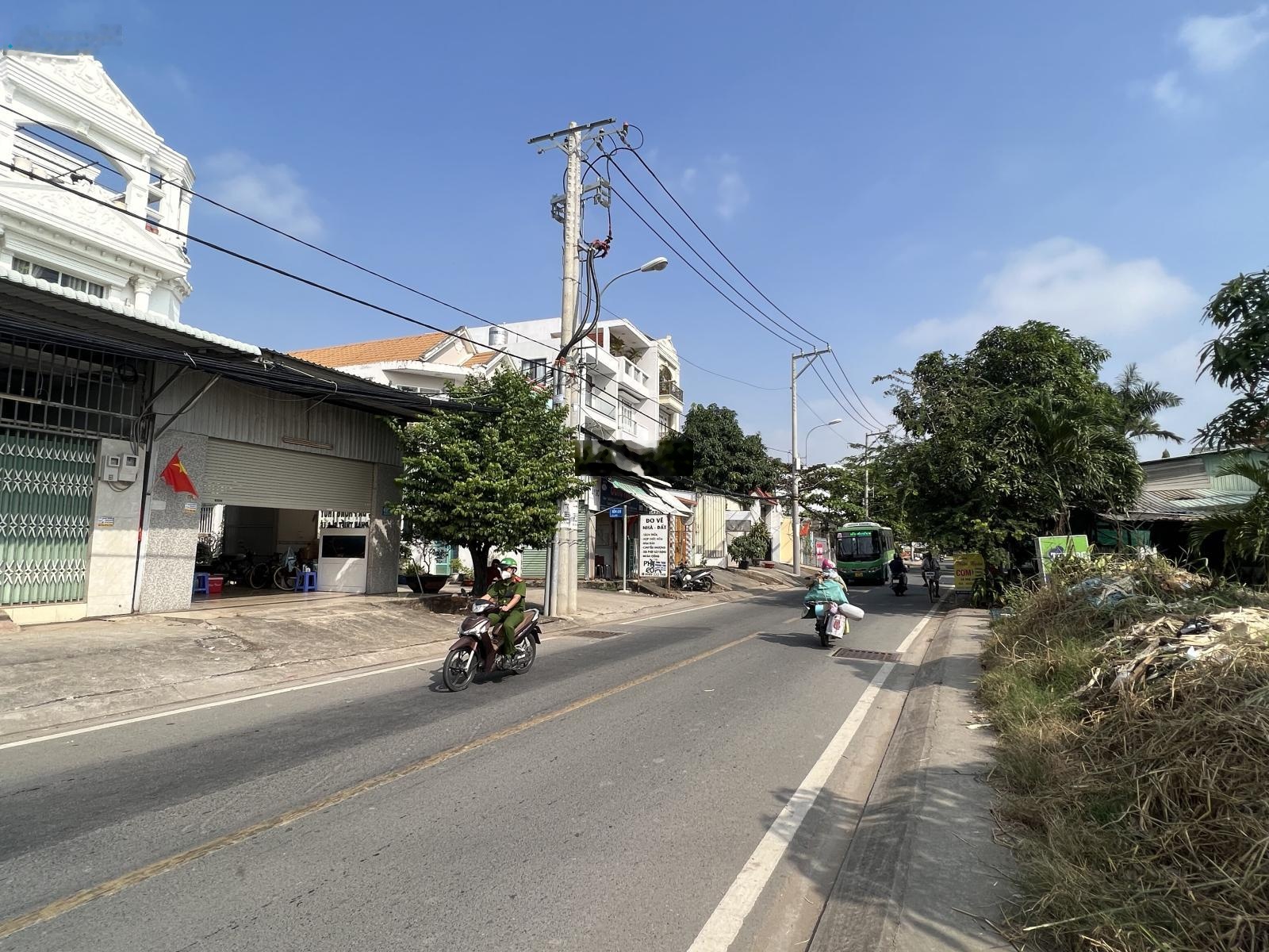 Cho thuê nhà nguyên căn làm kho chứa hàng kinh doanh và ở