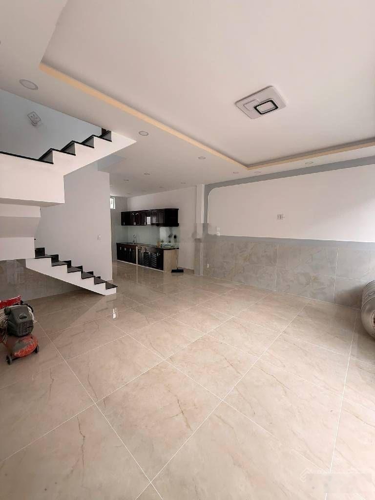 Bán nhà Bình Tân, hẻm xe hơi 78m2