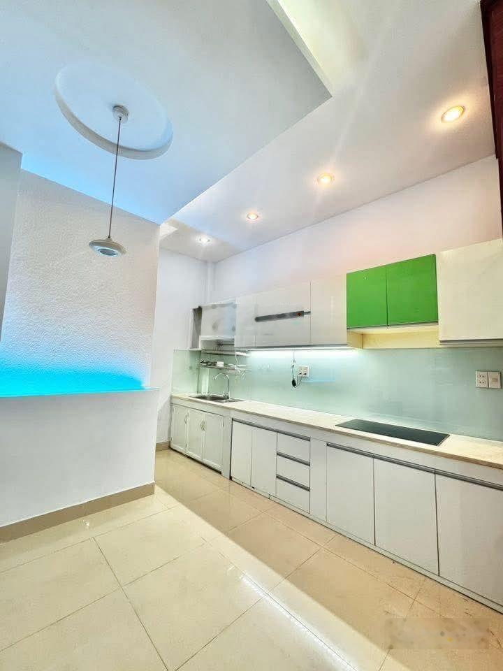 Cho thuê NNC Full nội thất đường Điện Biên Phủ,P22,Bình Thạnh,dtsd 80m2,1trệt 1lầu,2wc giá 11tr5