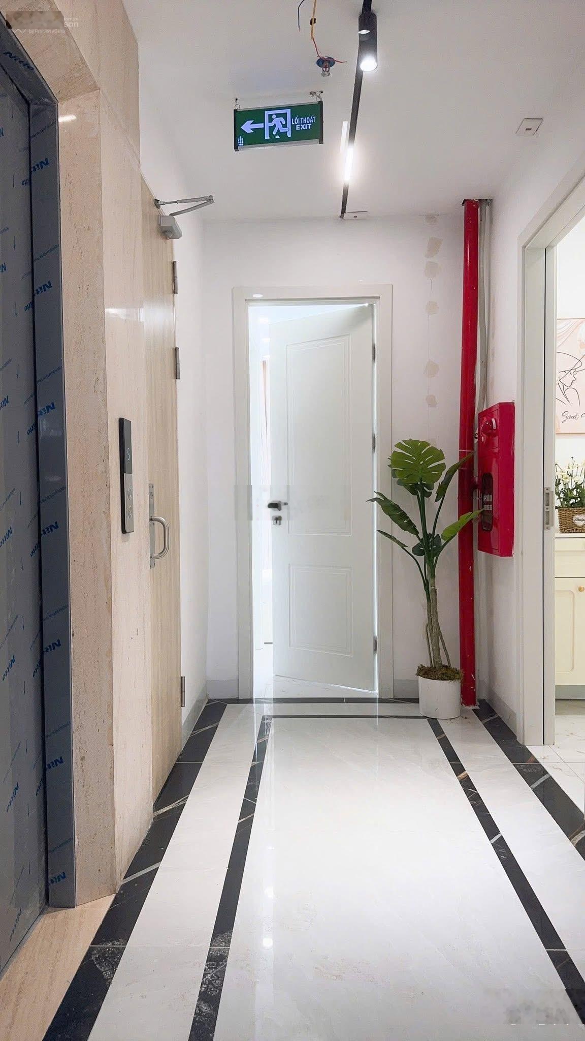 Đầu tư ngay! Tương lai mặt phố Vip Ba Đình - Toà CCMN cao cấp 108m2*10T có hầm 37P D. Thu 200tr/th