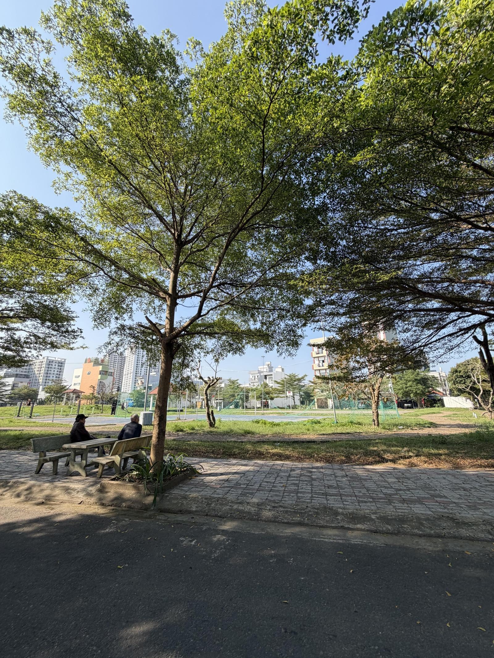 Bán đất tặng nhà c4 View Công viên trung tâm đường Vùng Trung 12 , KĐT Phú Mỹ An