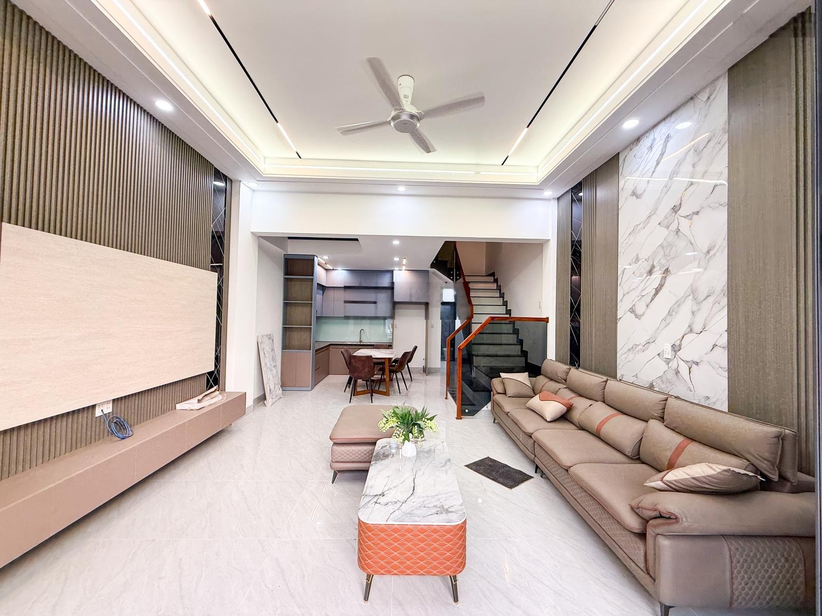 Bán nhà 1T 2L hoàn công (DT: 97m2 - ngang 5,2m) KDC Hoàng Minh Chánh P. Hoá An. giá chỉ 4,8 tỷ