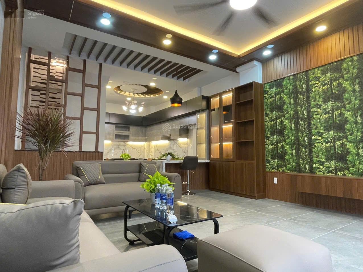 Bán nhà mặt tiền vip Bờ Bao Tân Thắng, Quận Tân Phú; đều 4m x22m. Kinh doanh đa ngành nghề