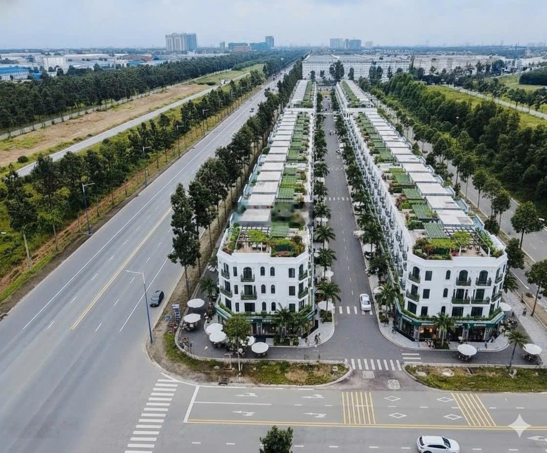 Nhà phố 2 mặt tiền tại Thành Phố Mới Bình Dương. Diện tích: 125m2, 1 trệt 2 lầu. Lh 0919995358